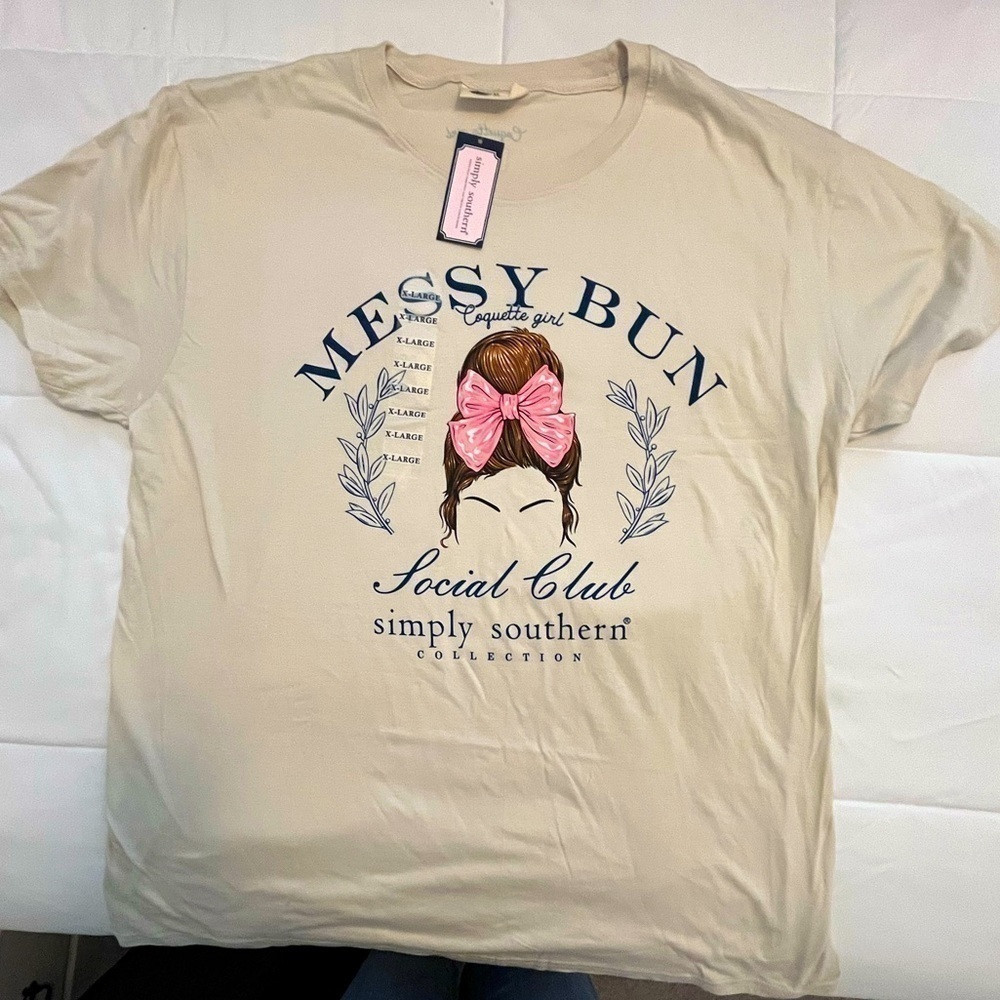 Simply Southern “Messy Bun Social Club” Size XL Tshirt